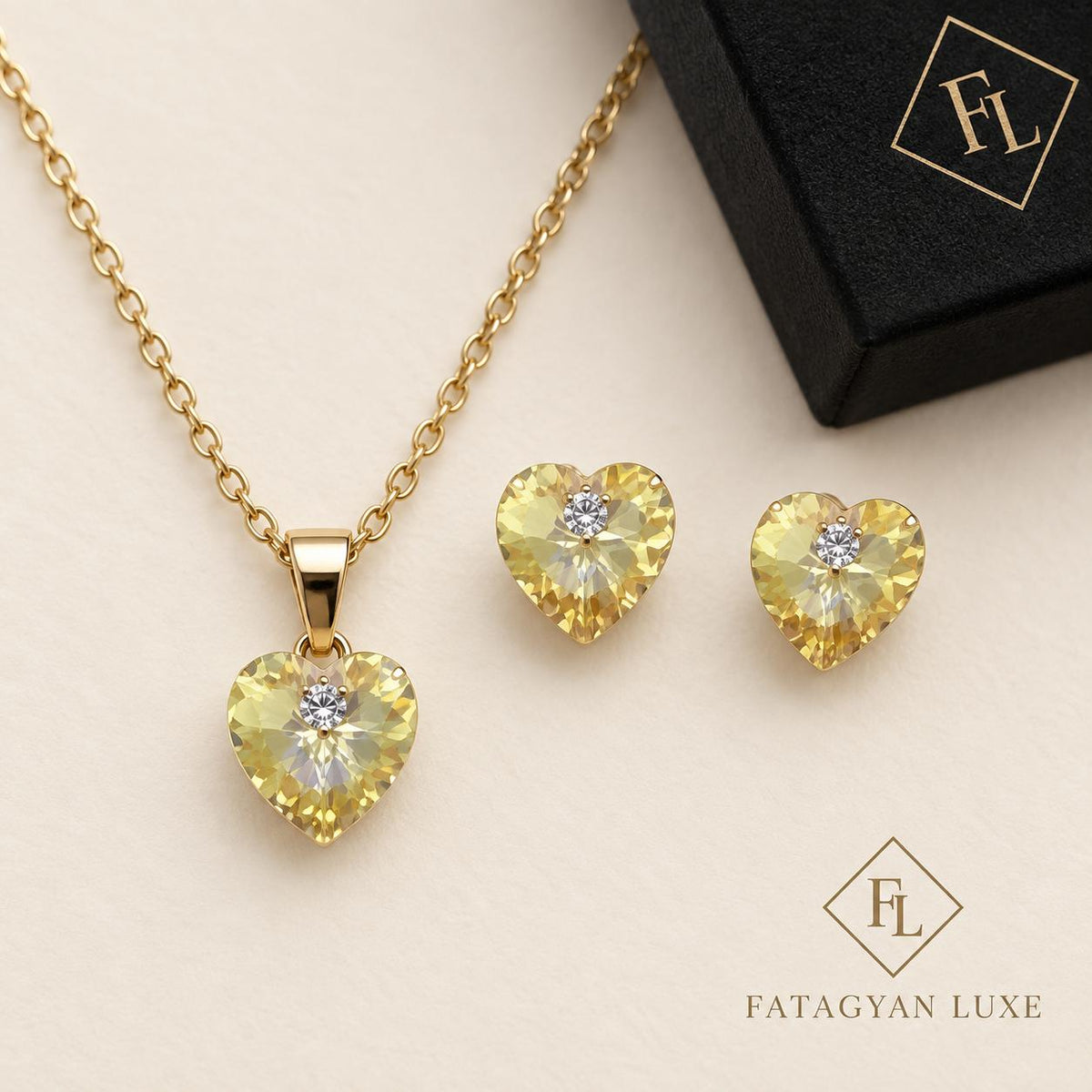 Éclat Heart Swarovski Crystal Jewellery Set – Golden Champagne 04