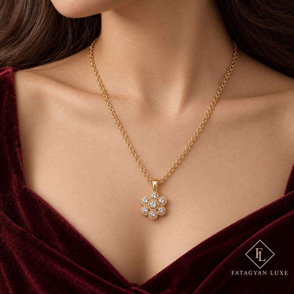 Crystal Paw Pendant Necklace – 18K Gold Plated XP001
