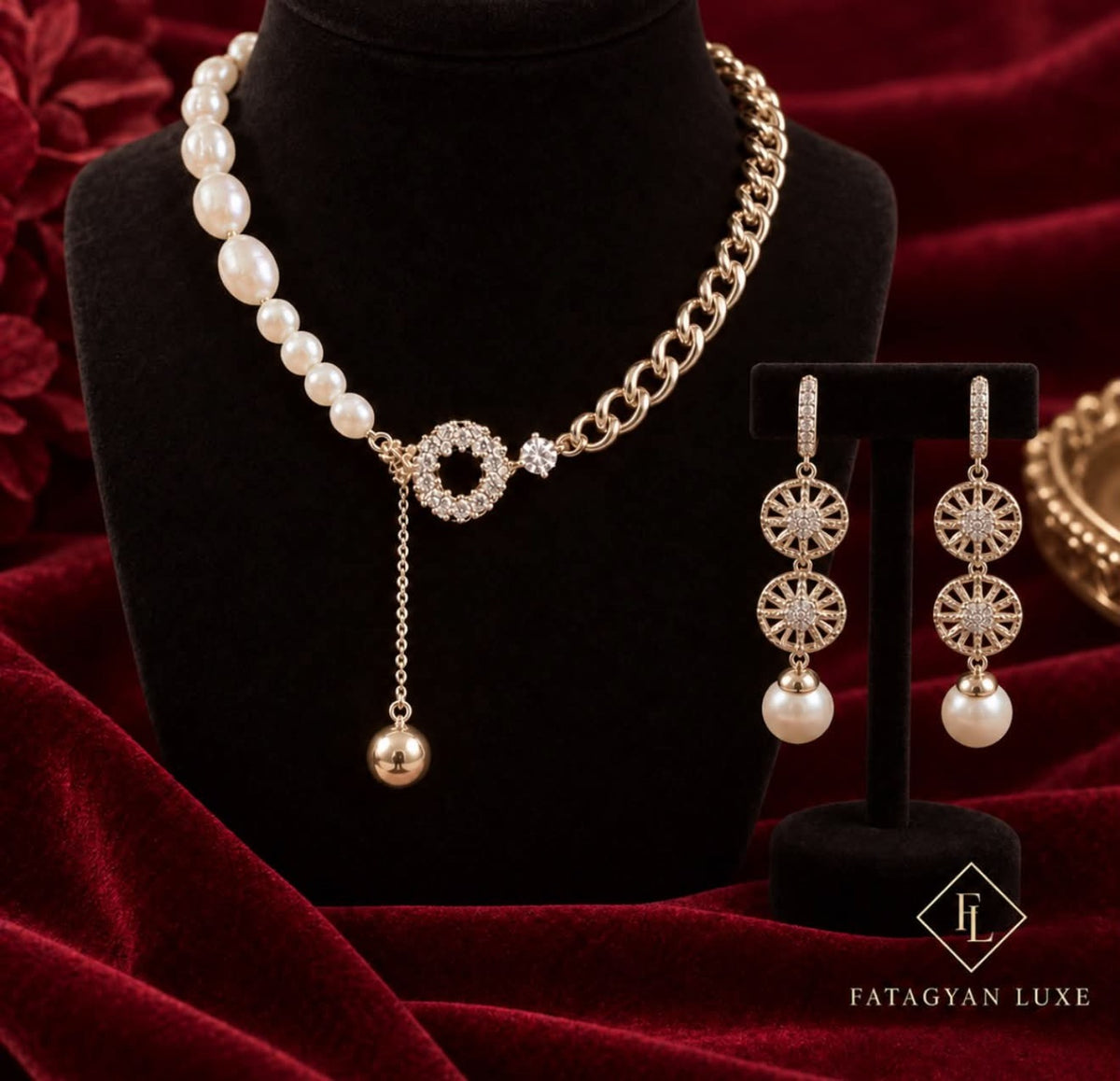 Rosalie Pearl Chain Necklace & Earrings Set detail