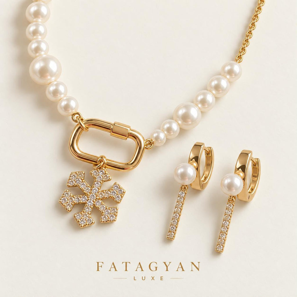 Neige Lumière pearl necklace and earrings set detail