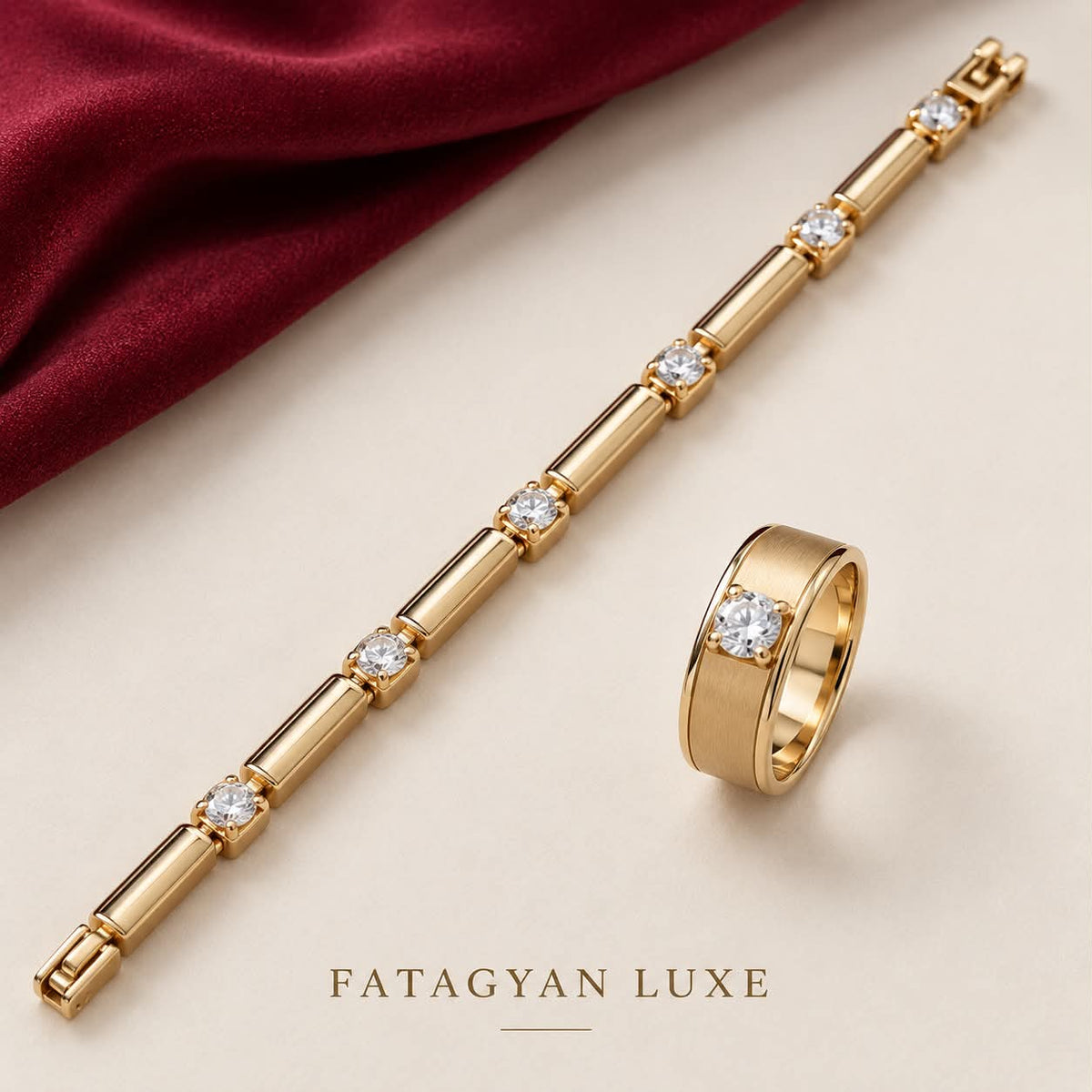 Solenne Solitaire Bar Bracelet and Ring Set detail