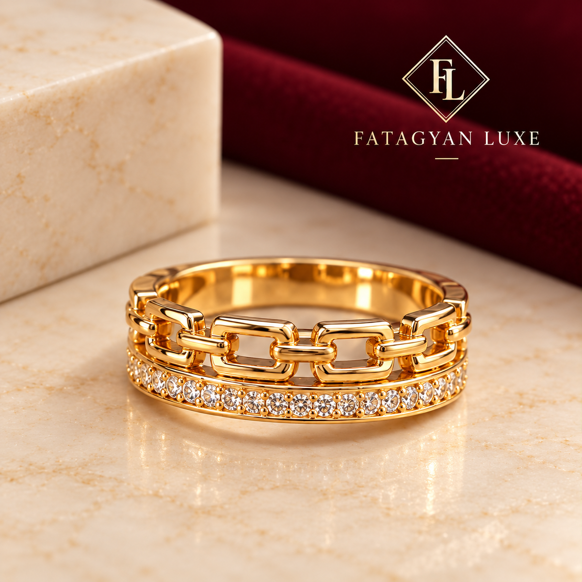 Versa Link Crystal Ring detail