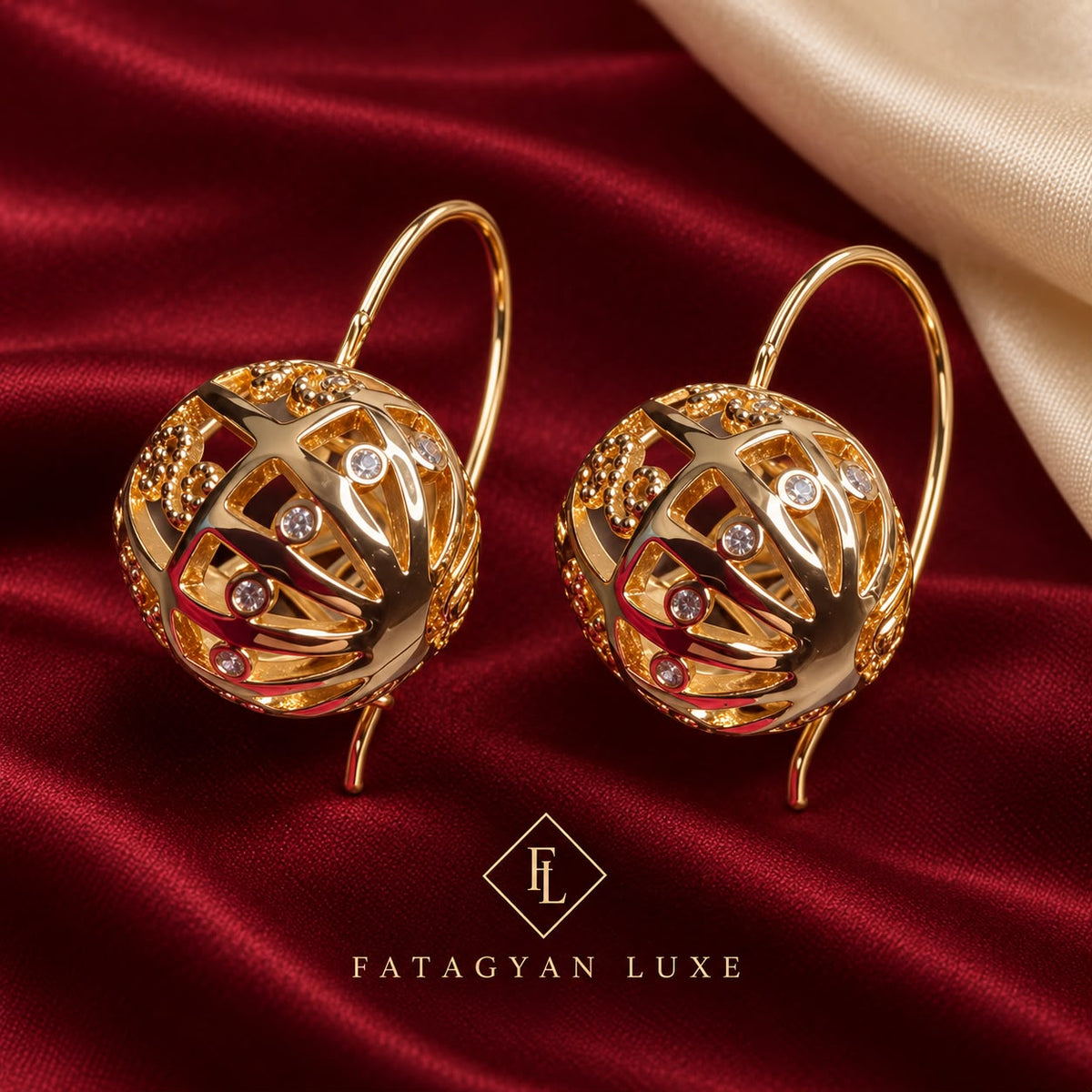 Éclat Orb Crystal Earrings